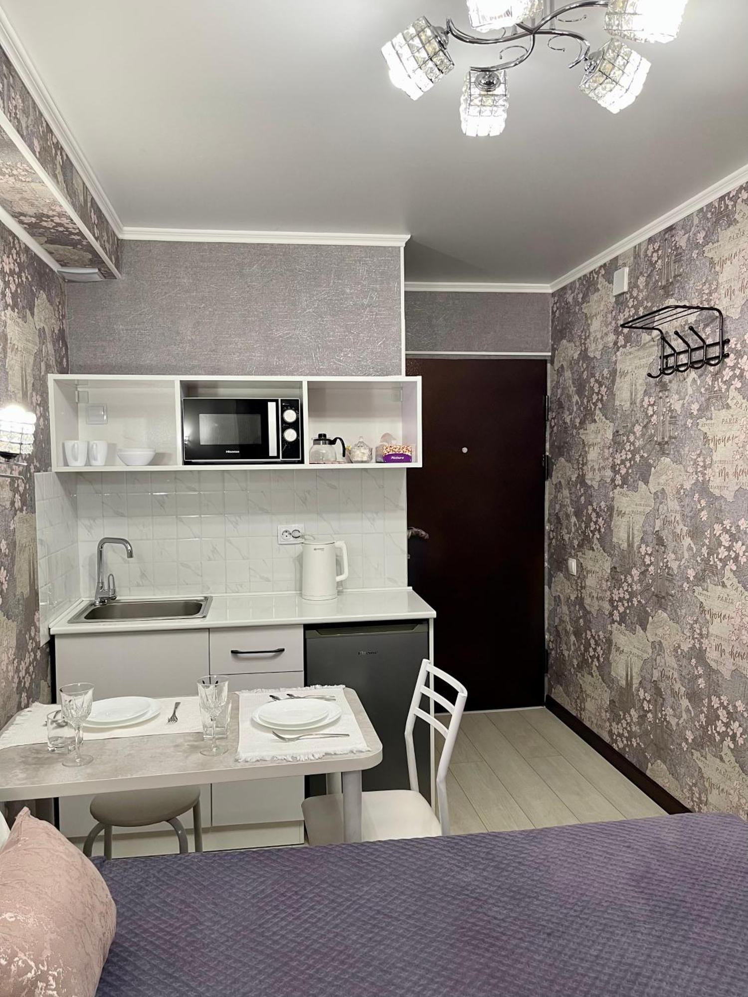 Уютная Комната-Студия В Центре Бишкека Exterior photo